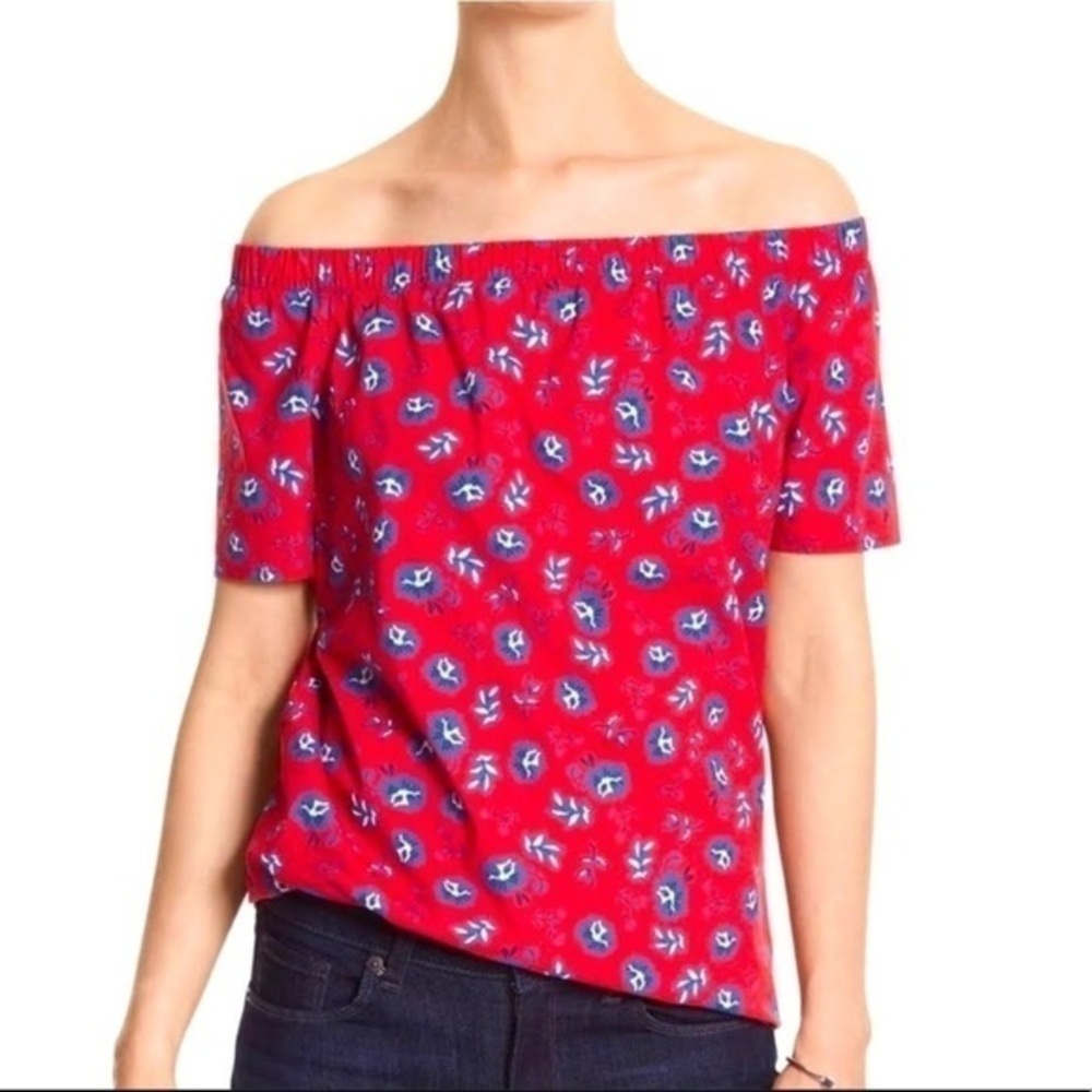 ❤️ Banana Republic Off Shoulder Floral Top Medium EUC Red Print Blouse